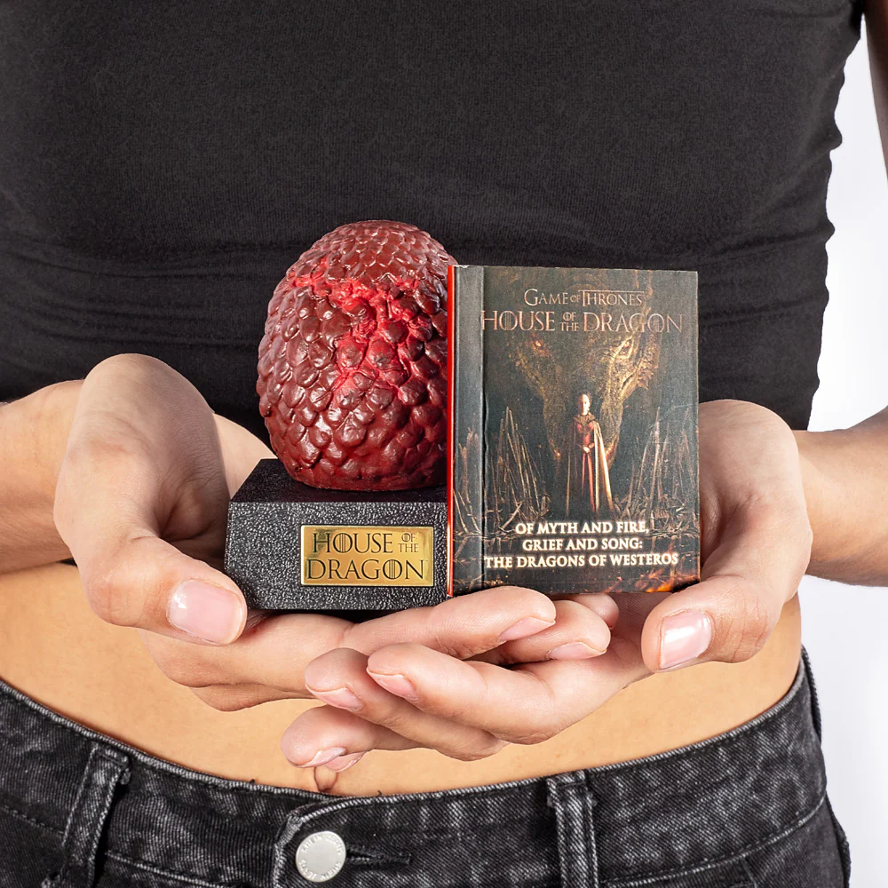 House of the Dragon: Light-Up Dragon Egg With Book Included - Image 3