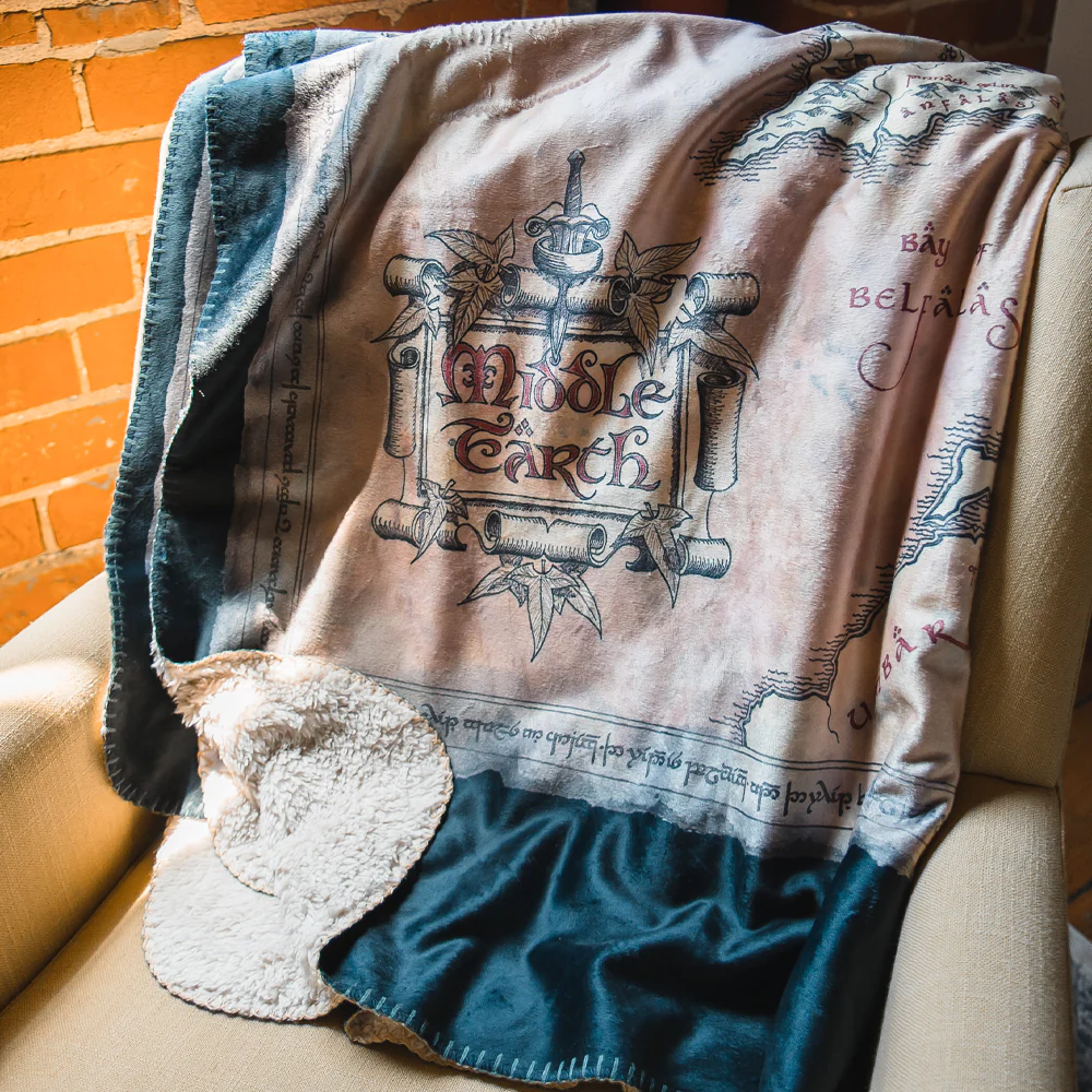 The Lord of the Rings Map of Middle-earth Sherpa Blanket - Image 4