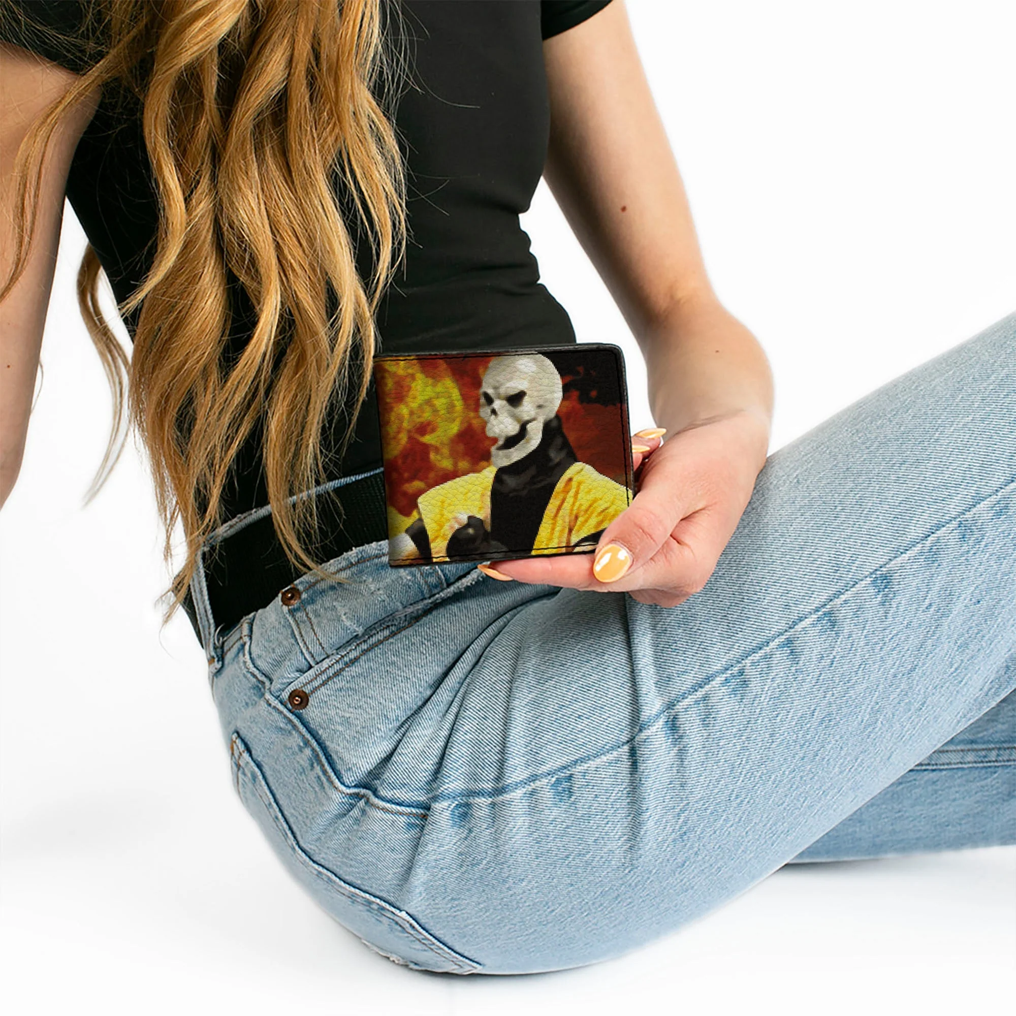Mortal Kombat Klassic Scorpion Flame Pose Bi-Fold Wallet - Image 4