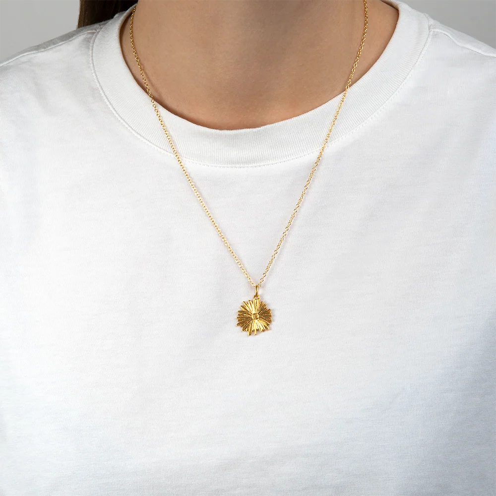 Gilmore Girls A Thousand Daisies Pendant - Image 3